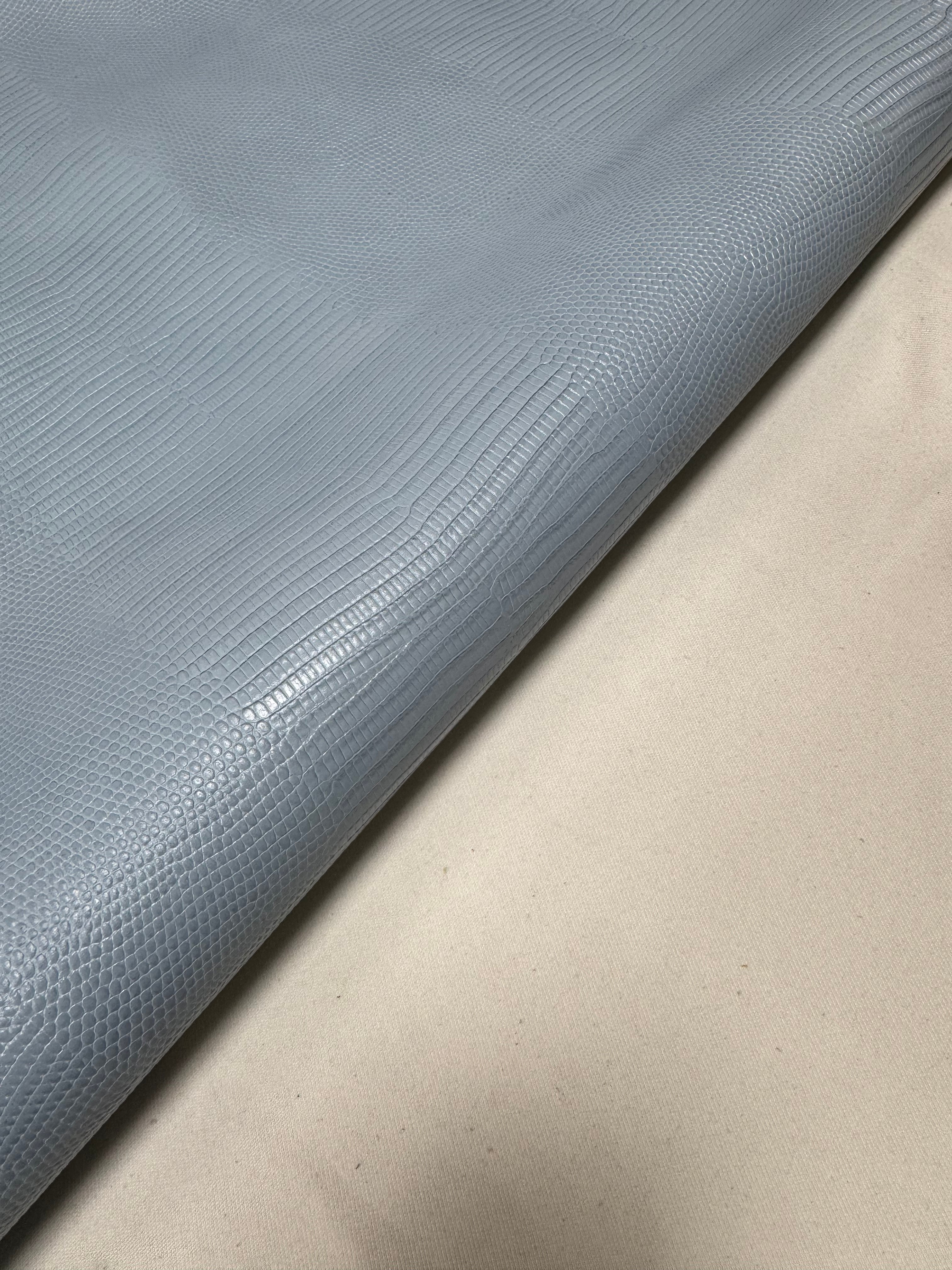 LG-01 Lizard Grid Detail 2 leather texture image