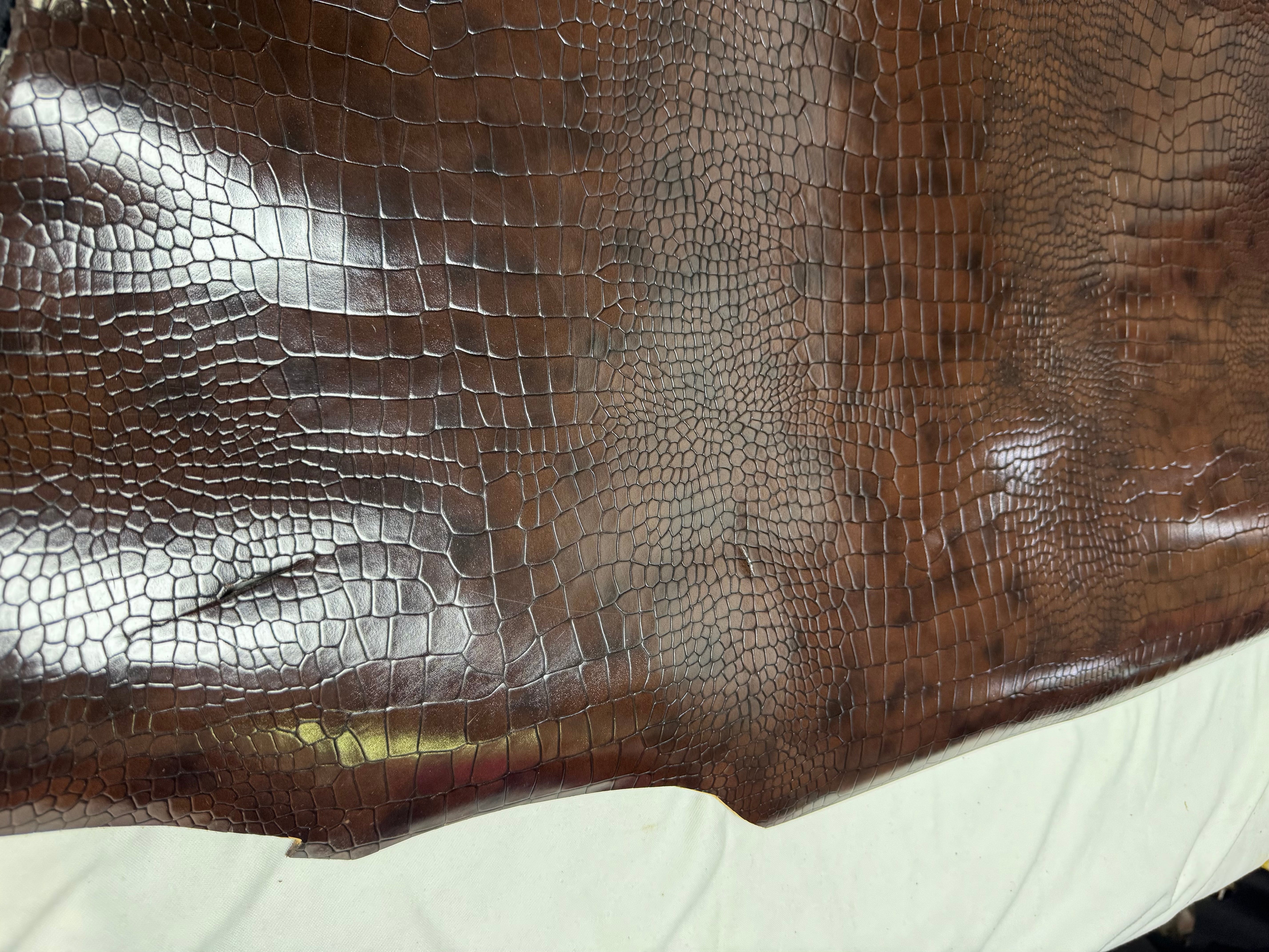 RC-01 Croc Cell Detail 1 leather texture image