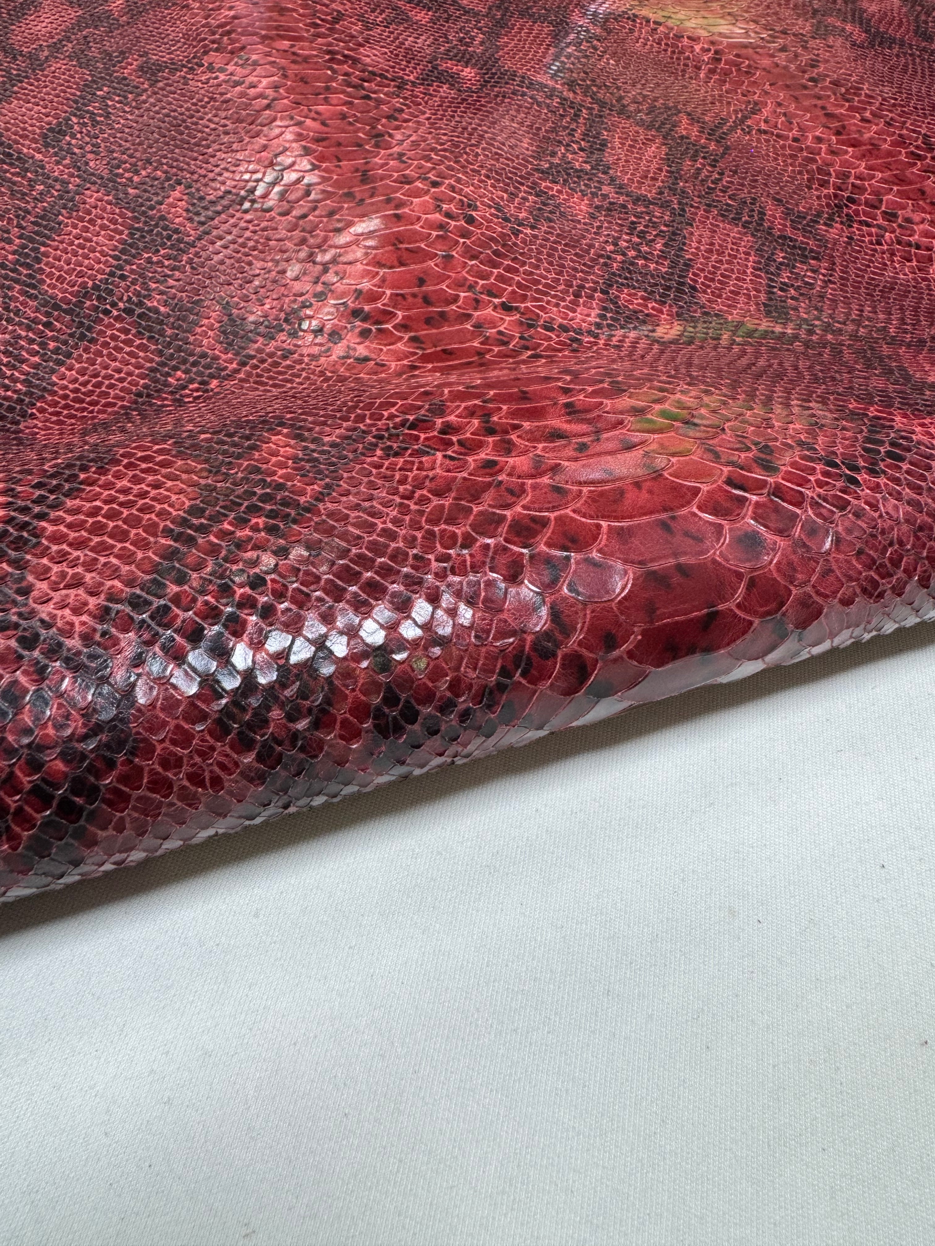 RP-01 Python Vein Detail 1 leather texture image