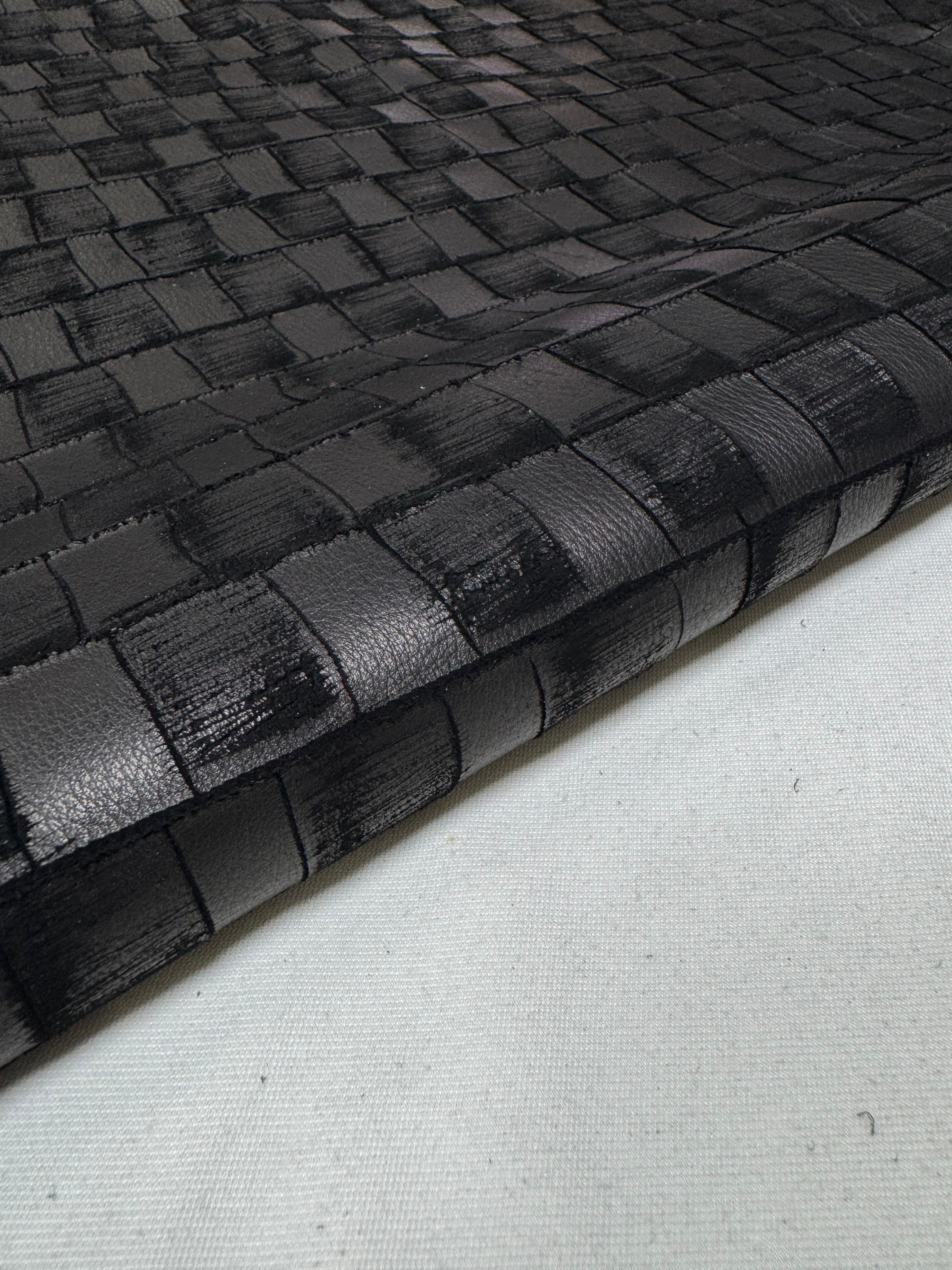 SH-01 Shadow Grid Detail 2 leather texture image