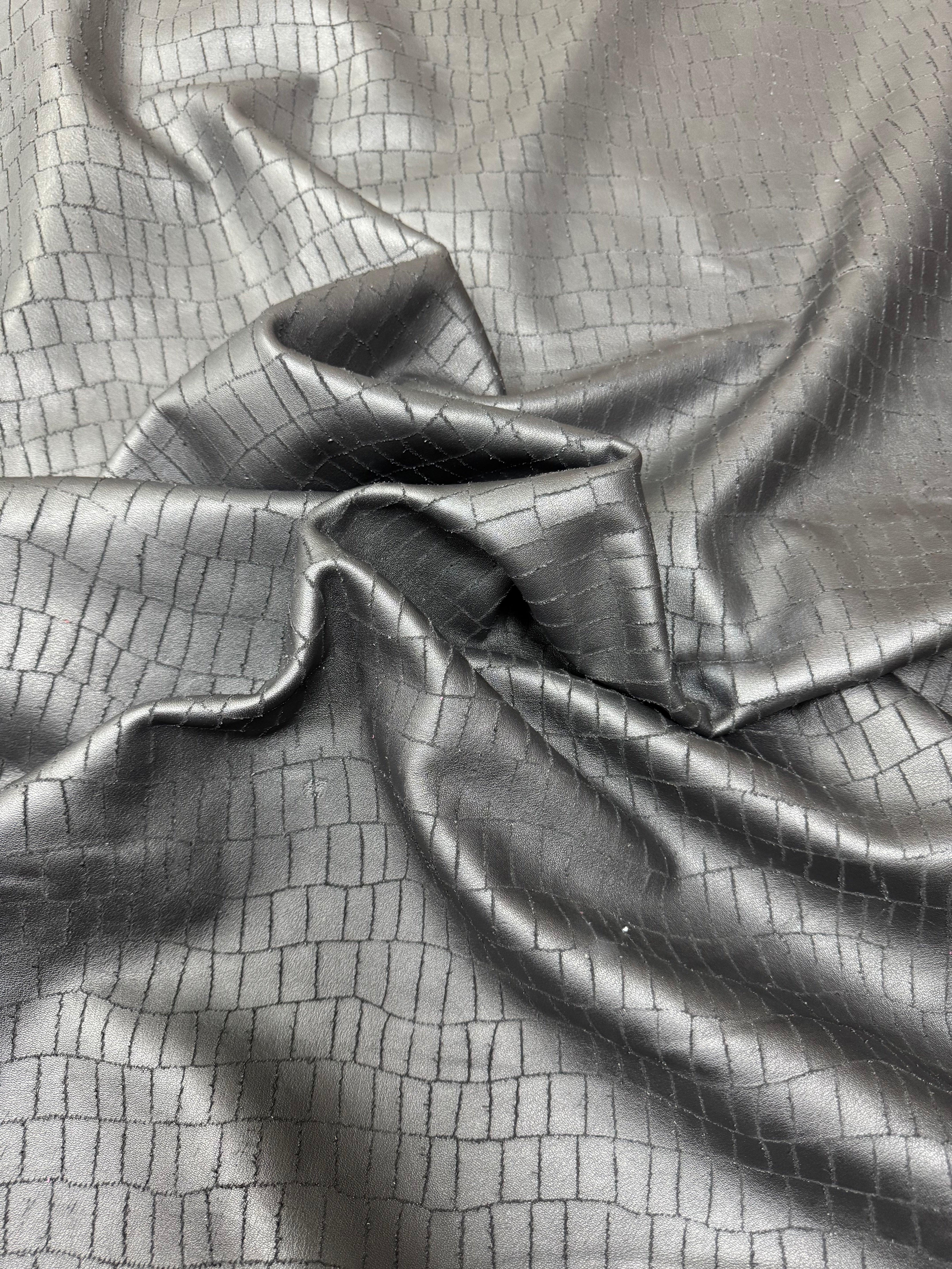 TV-01 Tread Vein Detail 1 leather texture image